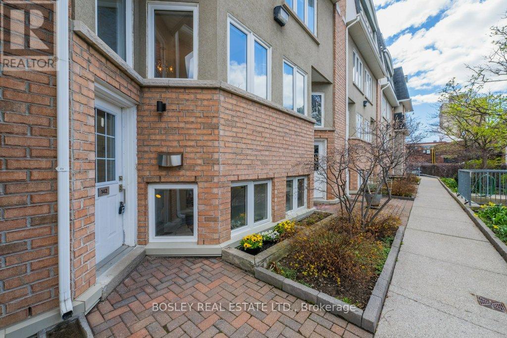 Townhouse at 142 - 30 MERCHANT LANE, Toronto (Dufferin Grove)