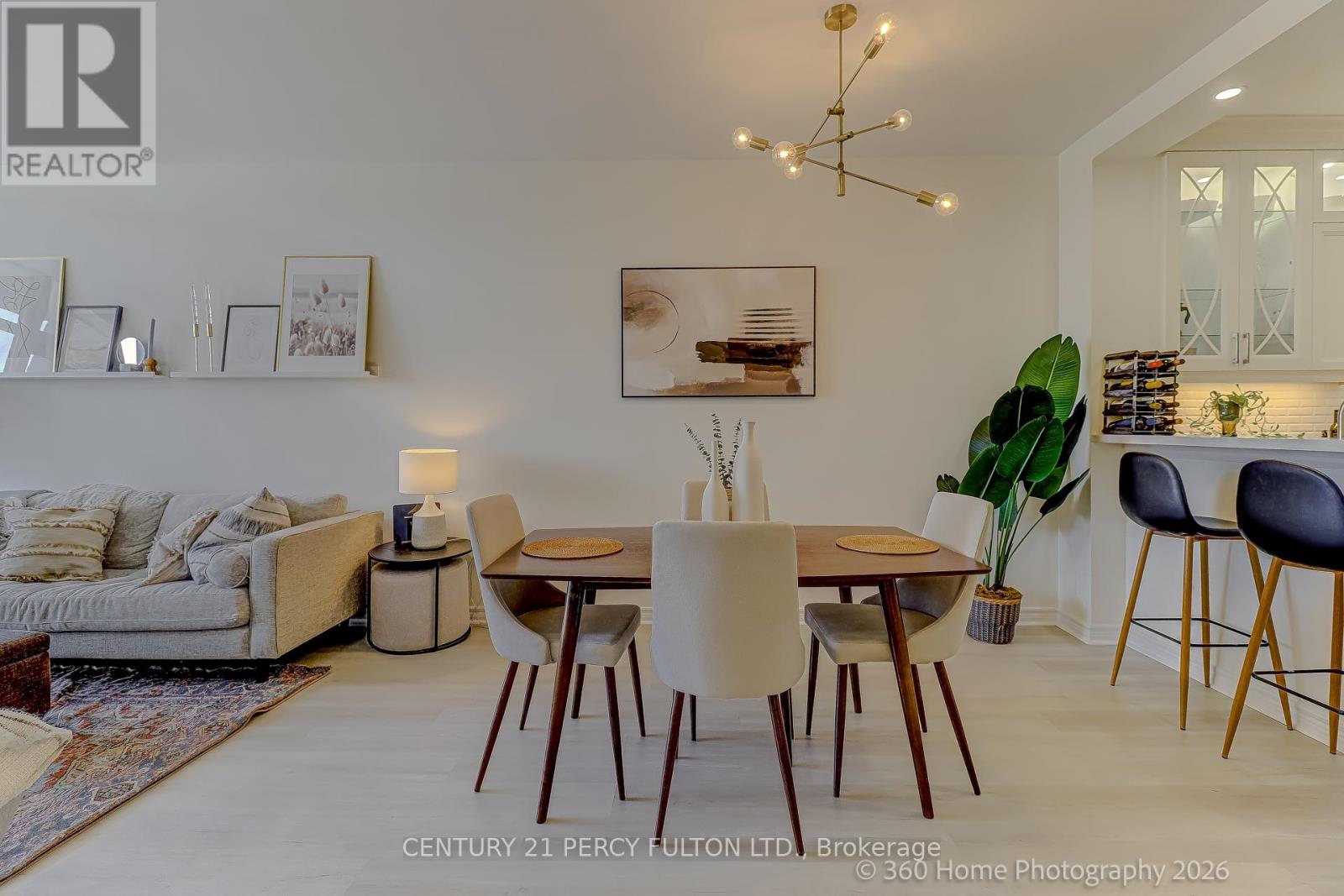 Apartment at 604 - 1 LEASIDE PARK DRIVE, Toronto