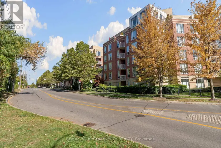 Apartment at 105 - 451 ROSEWELL AVENUE S, Toronto (Lawrence Park South)