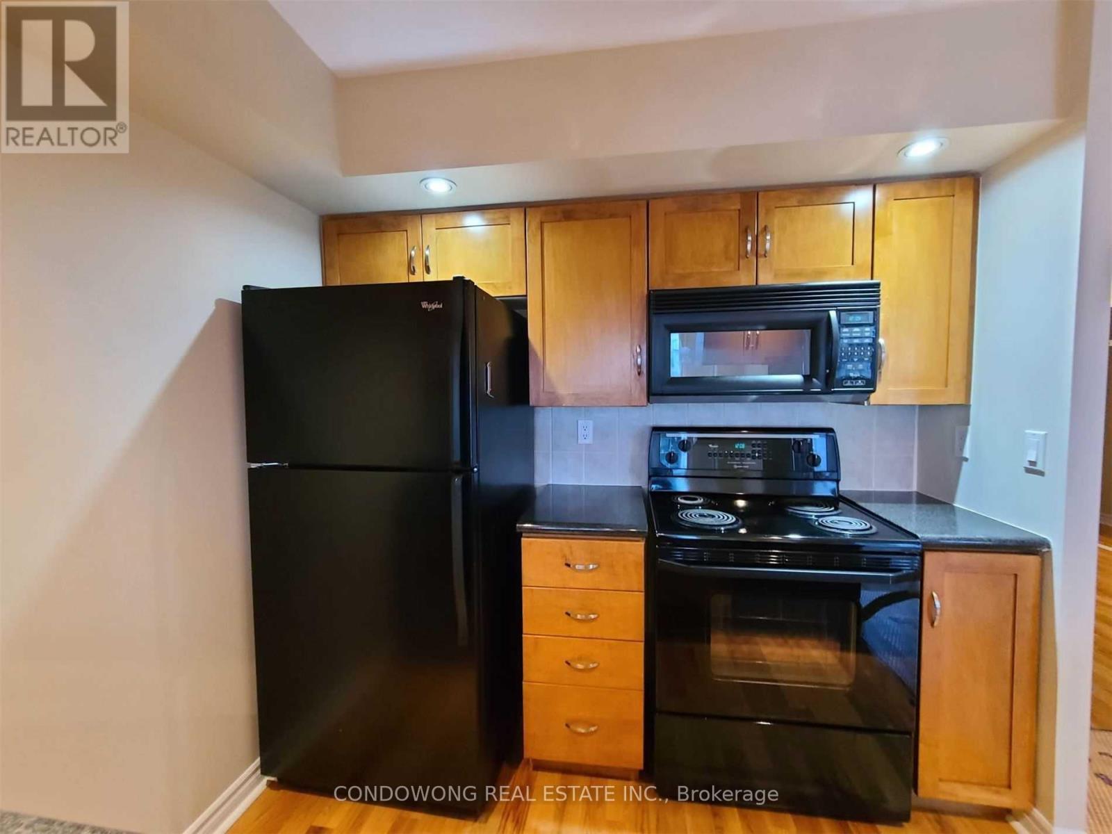 Apartment at 819 - 270 WELLINGTON STREET W, Toronto (Waterfront Communities)