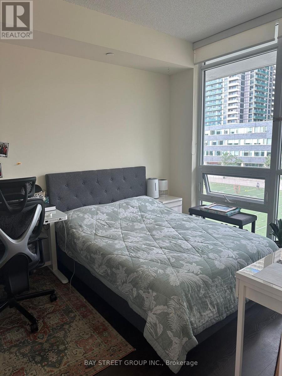 Apartment at 417 - 30 ROEHAMPTON AVENUE, Toronto (Mount Pleasant West)