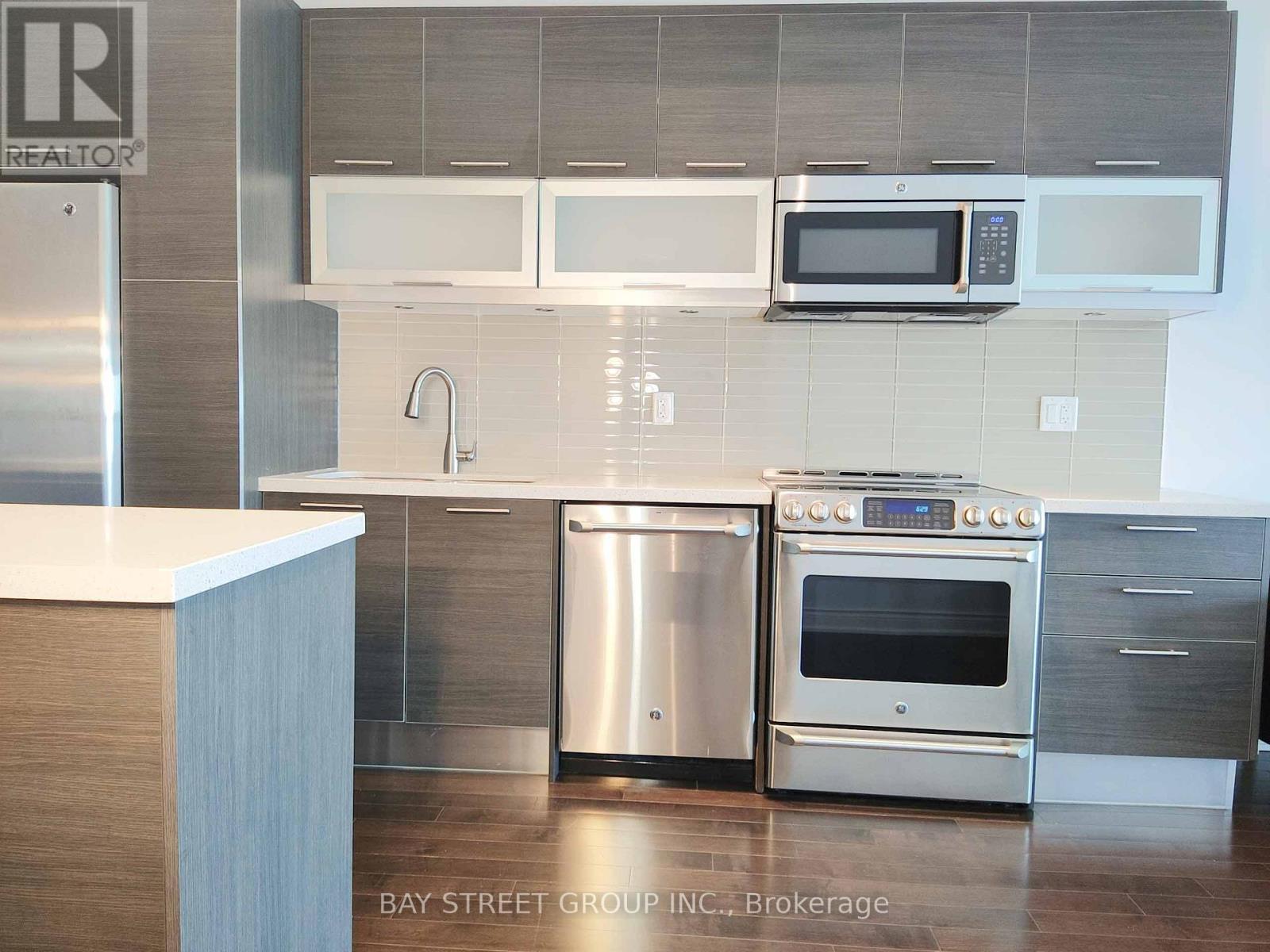 Apartment at 6704 - 388 YONGE STREET, Toronto (Bay Street Corridor)