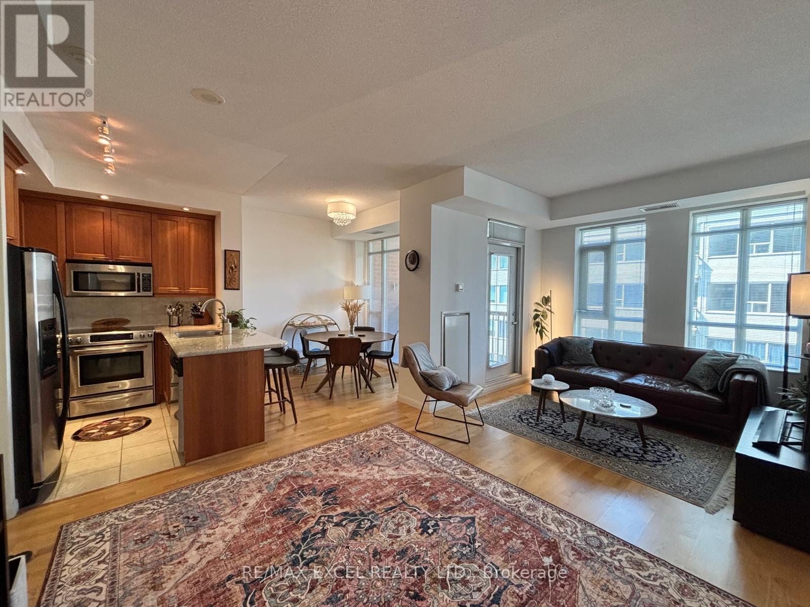 Apartment at 426 - 900 MOUNT PLEASANT ROAD, Toronto (Mount Pleasant West)