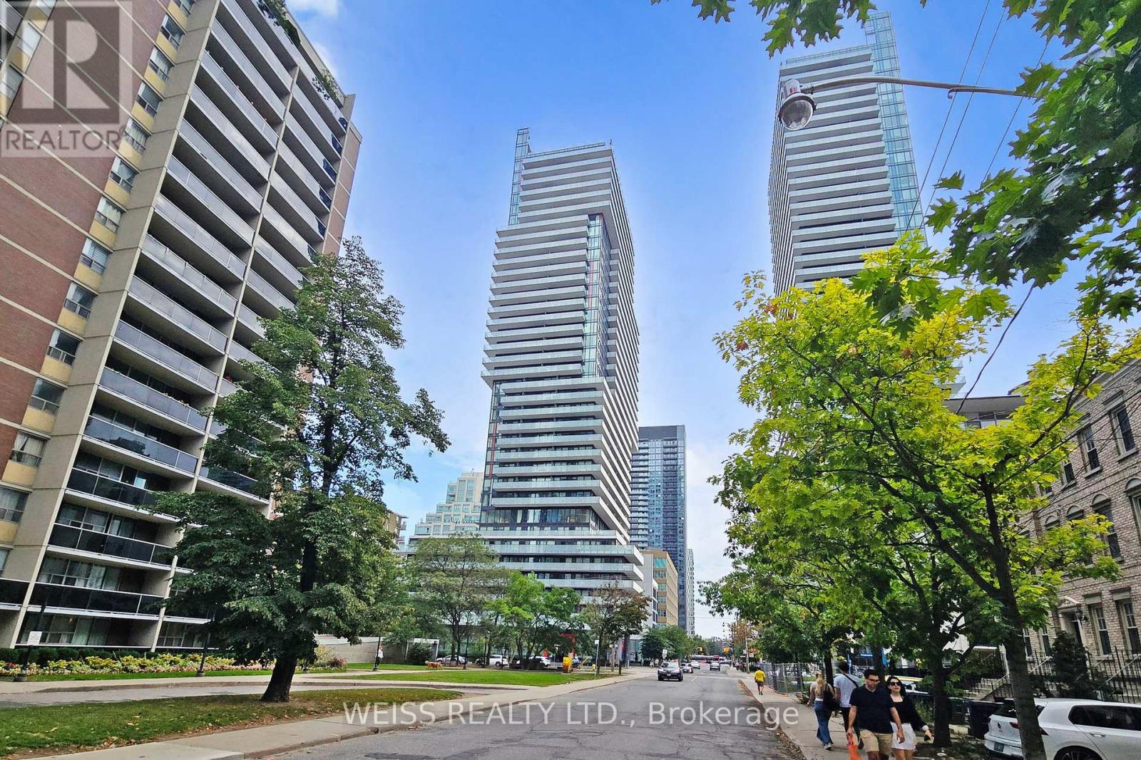 Apartment at 520 - 185 ROEHAMPTON AVENUE, Toronto (Mount Pleasant West)