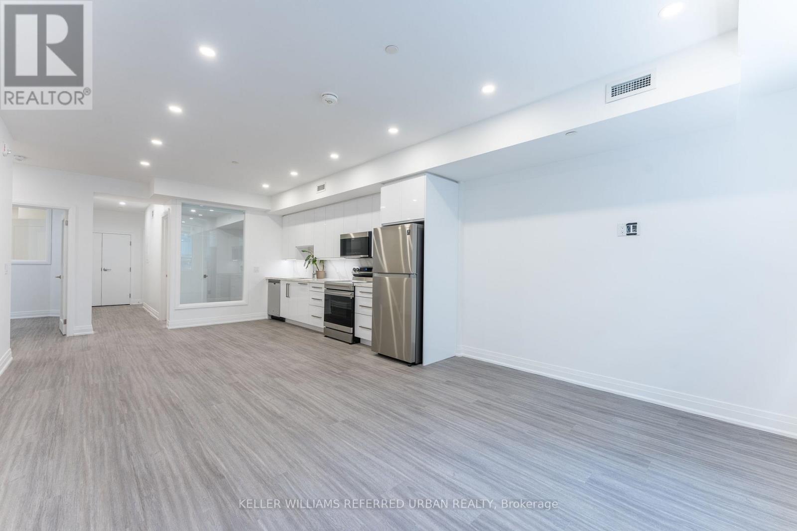 Apartment at 202 - 475 QUEEN STREET W, Toronto (Waterfront Communities)