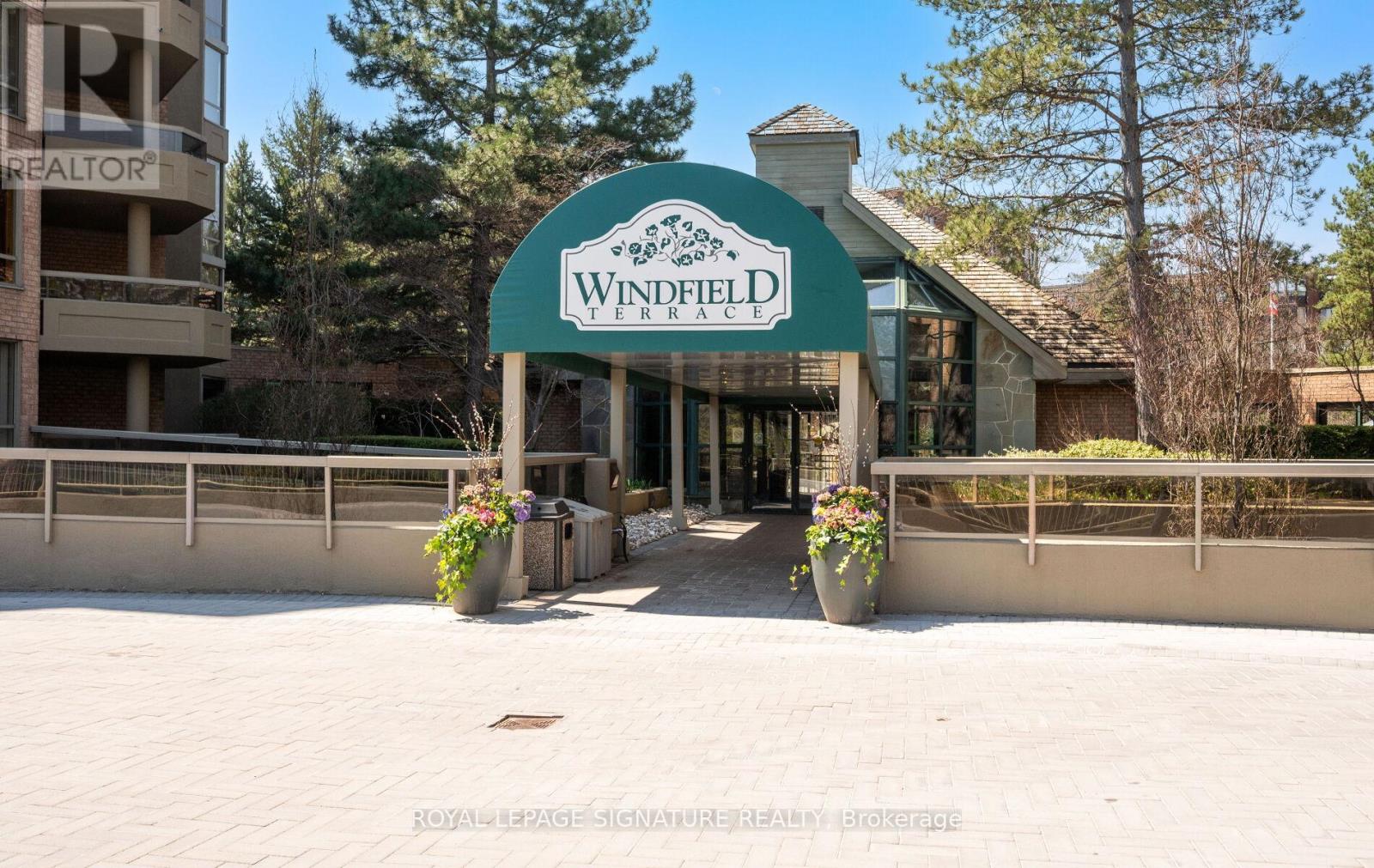 Apartment at 423 - 1210 DON MILLS ROAD, Toronto (Banbury-Don Mills)