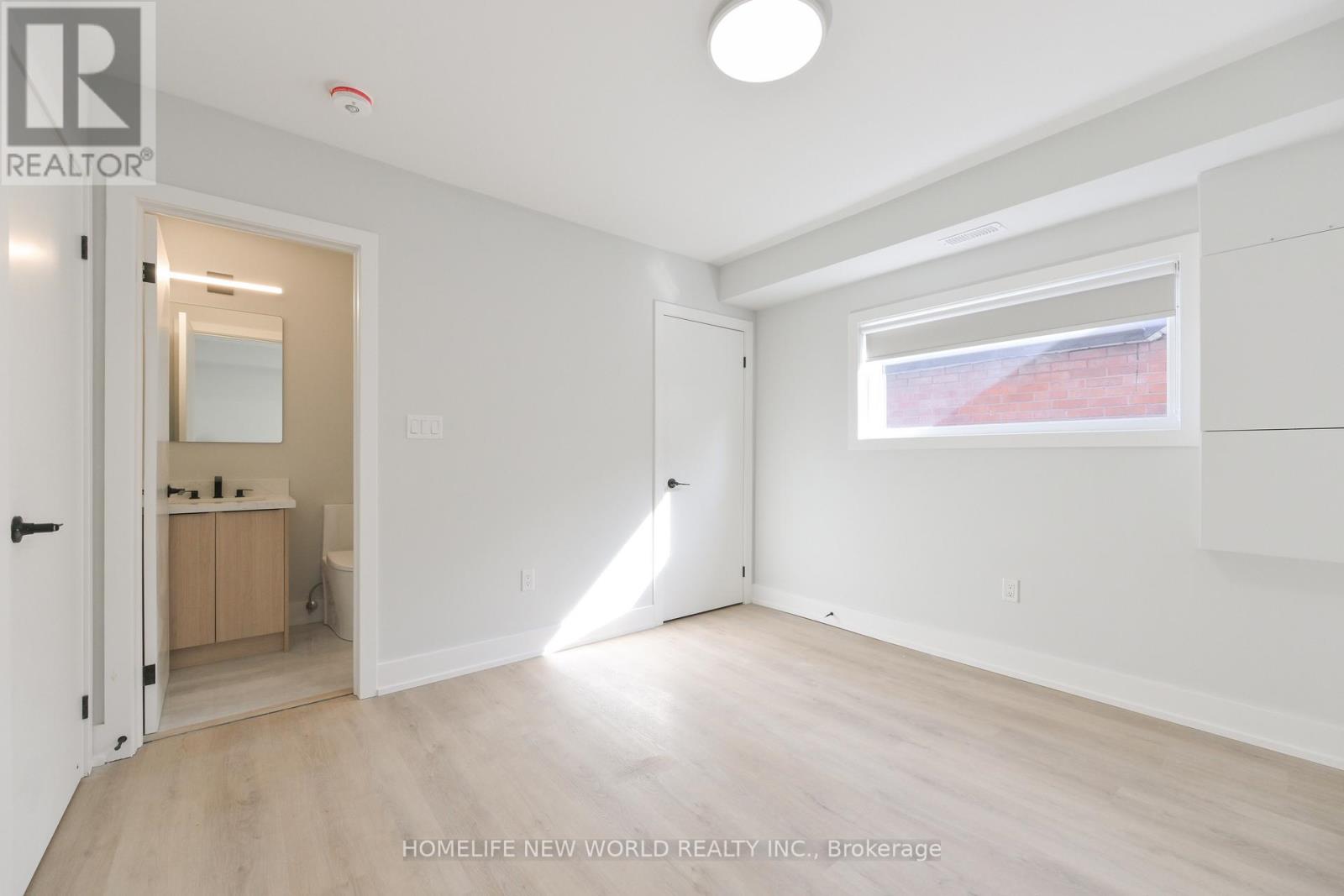 Detached at UPPER - 997 DUFFERIN STREET, Toronto