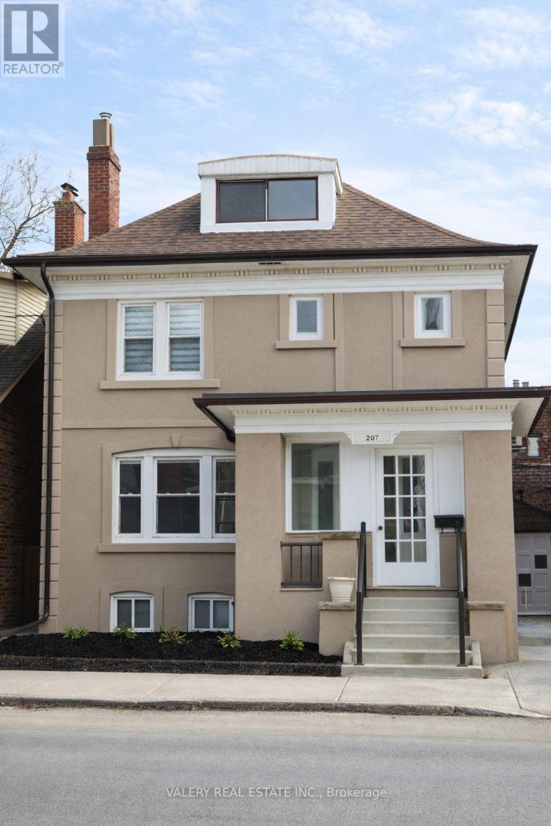 Detached at 207 OAKWOOD AVENUE, Toronto (Oakwood Village)