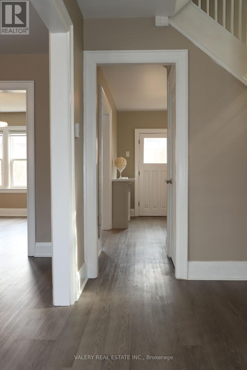 Detached at 207 OAKWOOD AVENUE, Toronto
