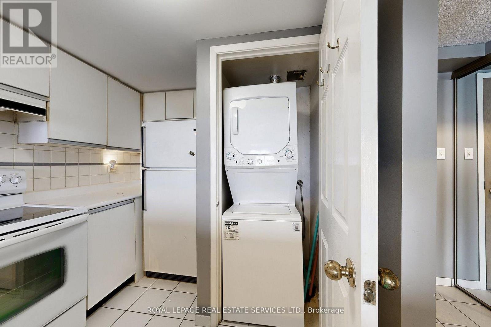 Apartment at 1705 - 298 JARVIS STREET, Toronto