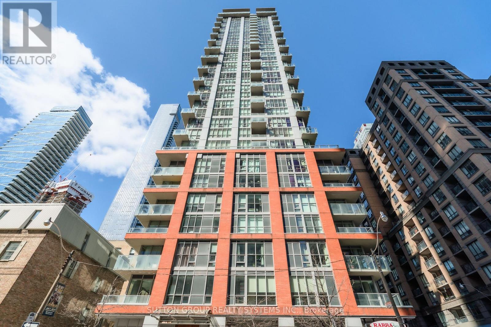 Apartment at 1307 - 126 SIMCOE STREET, Toronto (Waterfront Communities)