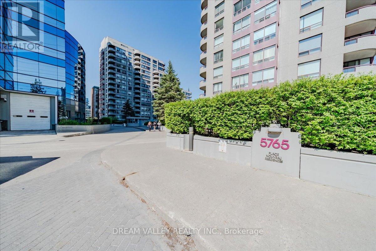 Apartment at PH504 - 5765 YONGE ST STREET, Toronto (Newtonbrook East)