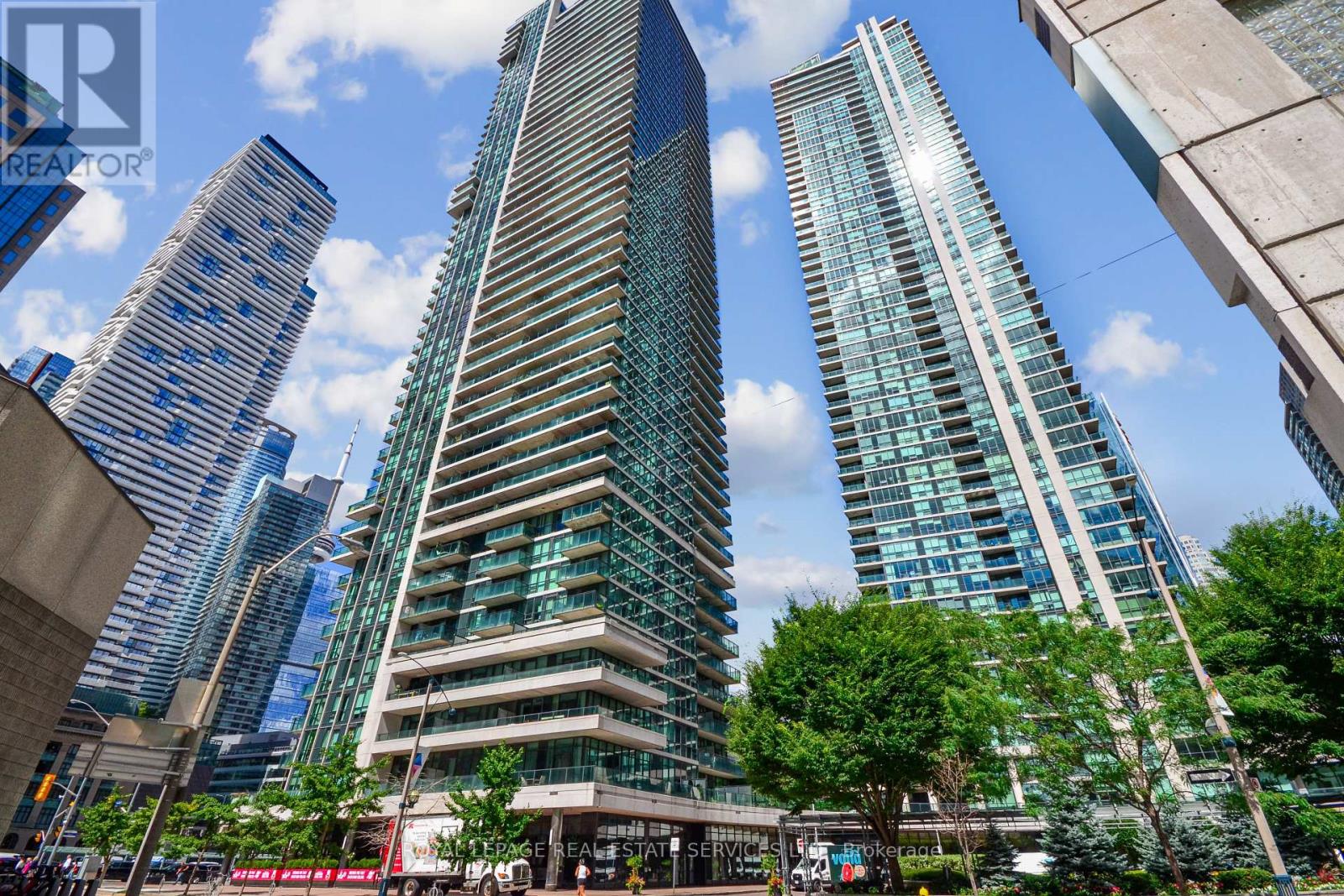 Apartment at 1111 - 33 BAY STREET, Toronto (Bay Street Corridor)