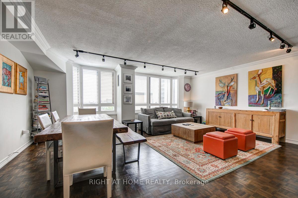Apartment at 1405 - 280 SIMCOE STREET, Toronto (Kensington-Chinatown)