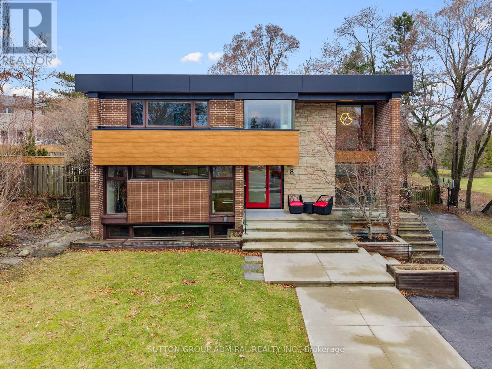 Detached at 8 FOXDALE COURT, Toronto (Bayview Woods-Steeles)