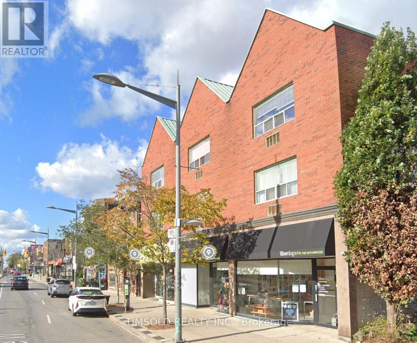 Multiplex at 202 - 666 ST CLAIR AVENUE W, Toronto (Humewood-Cedarvale)