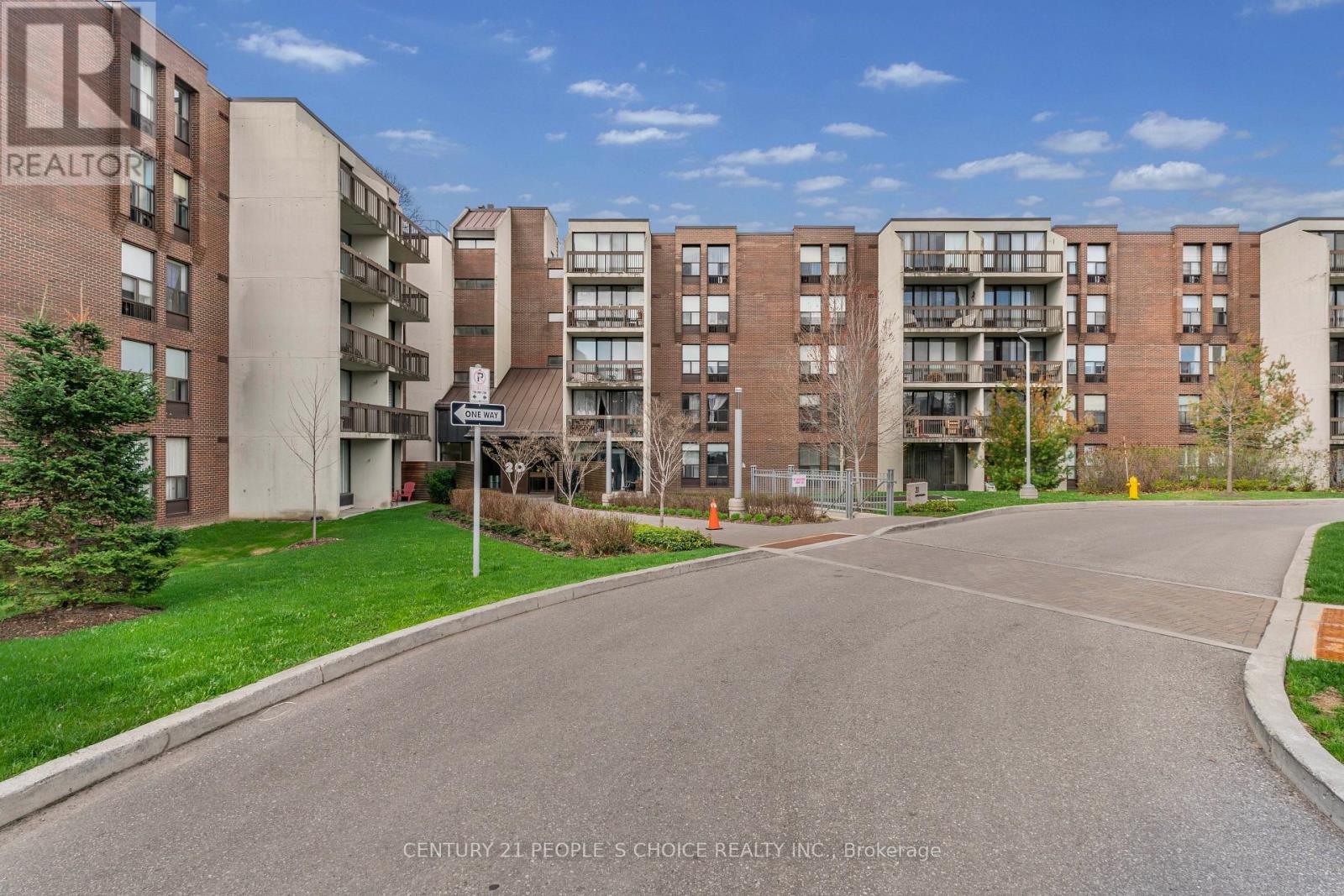 Apartment at 105 - 20 FASHION ROSEWAY, Toronto (Willowdale East)