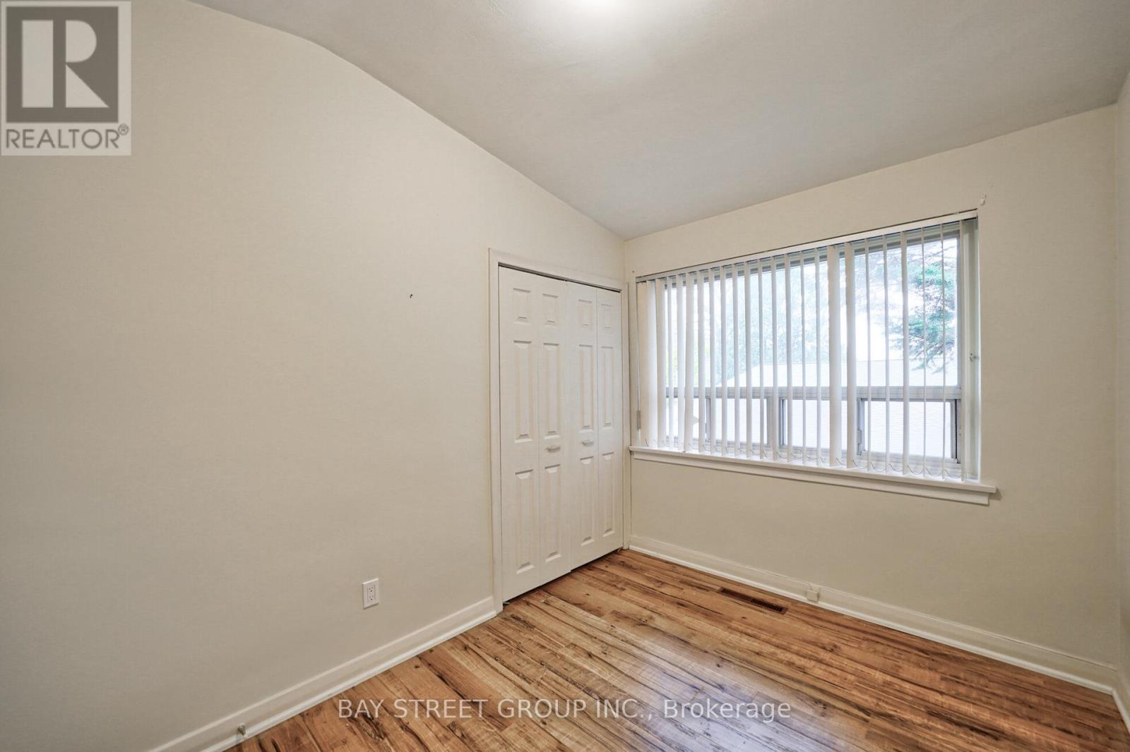 Detached at 5 COTTONWOOD DRIVE, Toronto