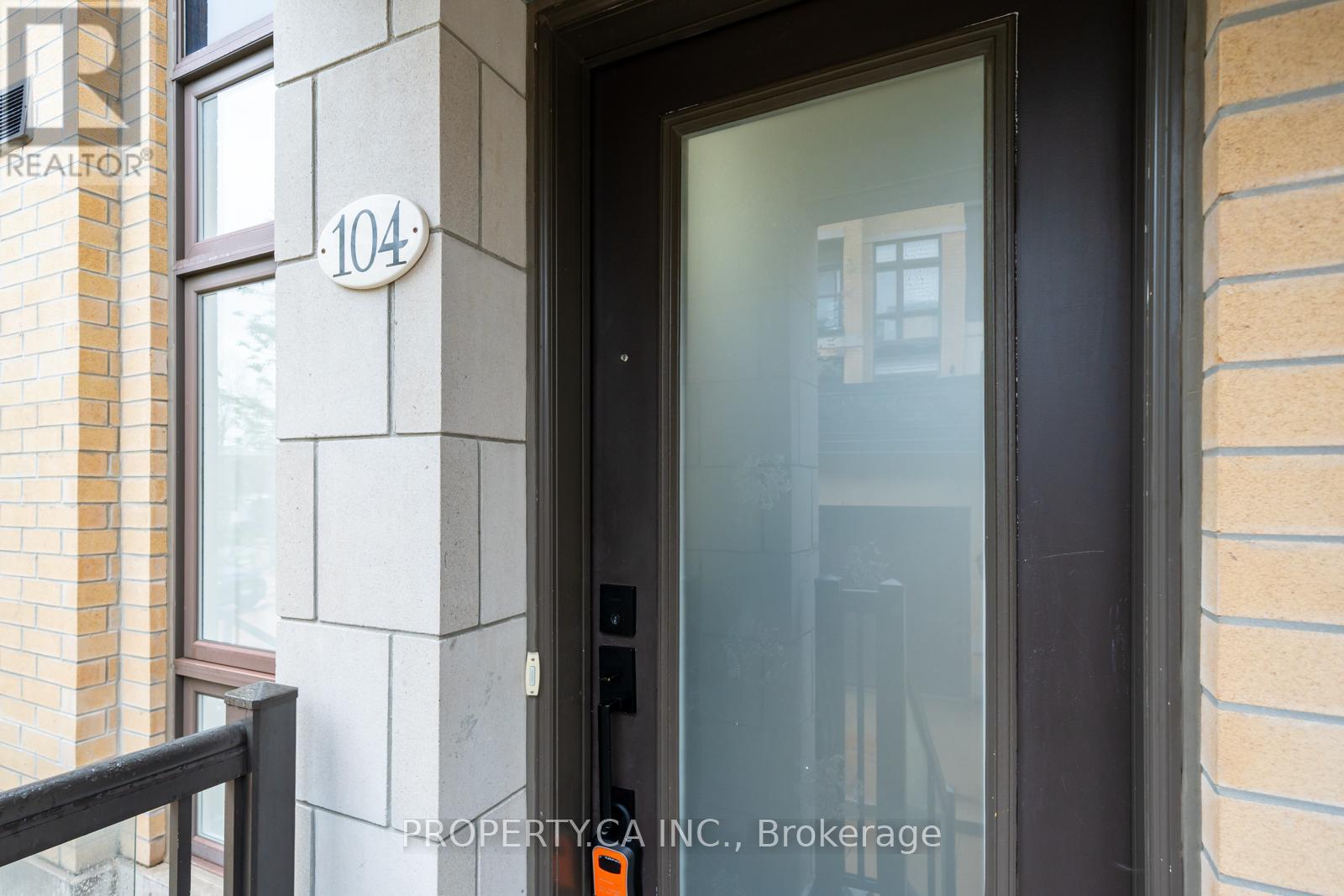 Townhouse at 104 - 23 ELDORA AVENUE, Toronto (Newtonbrook West)