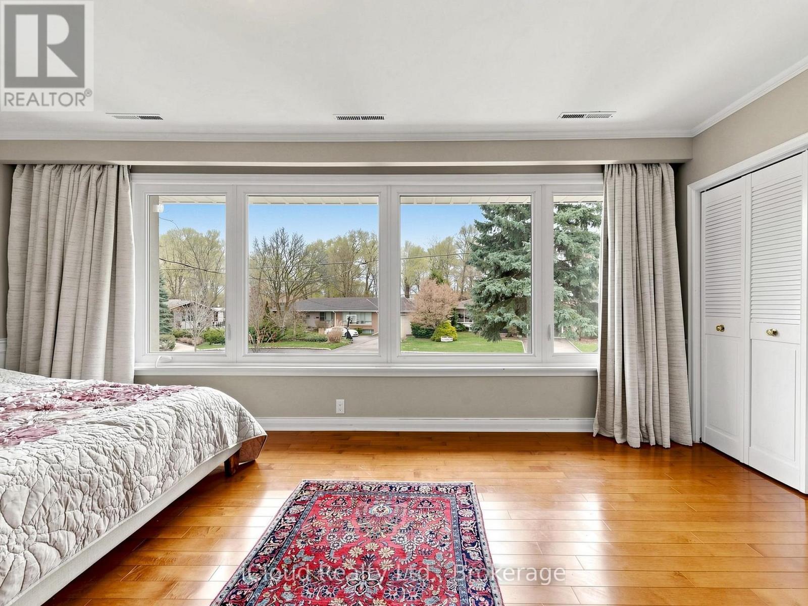 Detached at 164 MUNRO BOULEVARD, Toronto