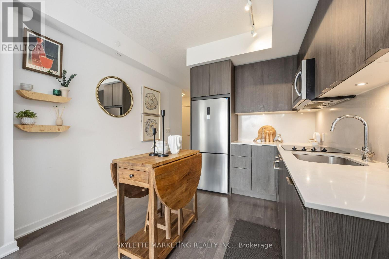 Apartment at 414 - 38 FOREST MANOR ROAD, Toronto
