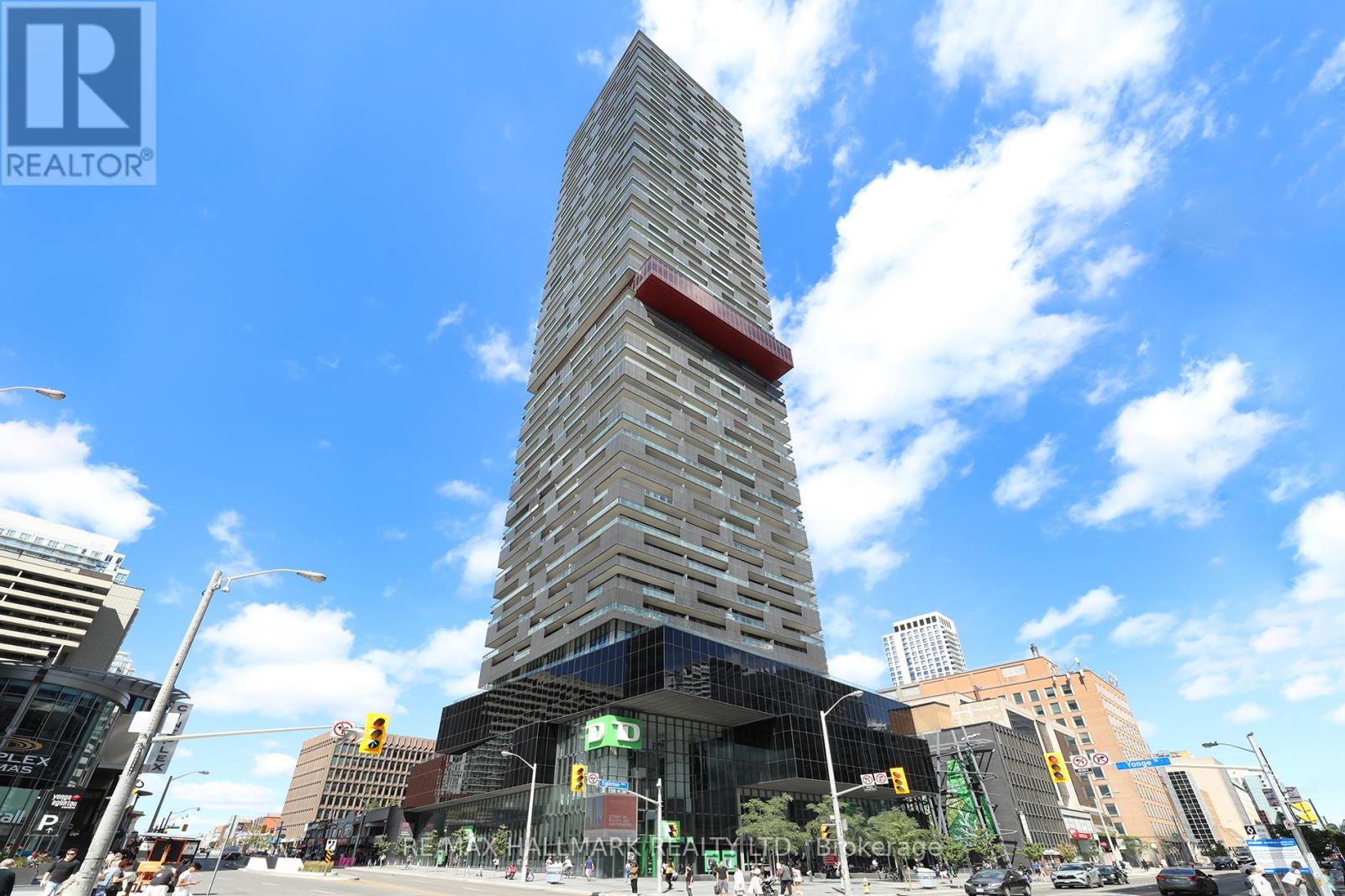 Apartment at 5009 - 8 EGLINTON AVENUE E, Toronto (Mount Pleasant West)