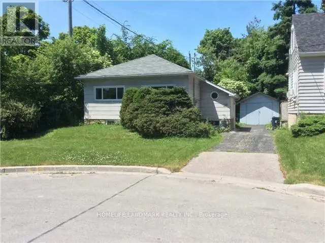 Detached at 166 MAPLEHURST AVENUE, Toronto