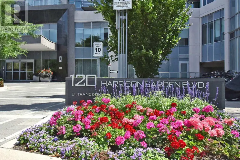 Apartment at 1801 - 120 HARRISON GARDEN BOULEVARD, Toronto (Willowdale East)