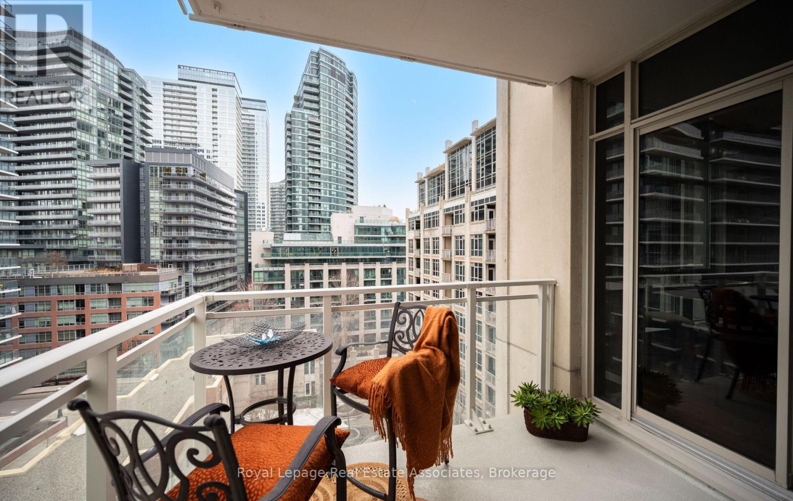Apartment at 908 - 21 GRAND MAGAZINE STREET, Toronto (Niagara)