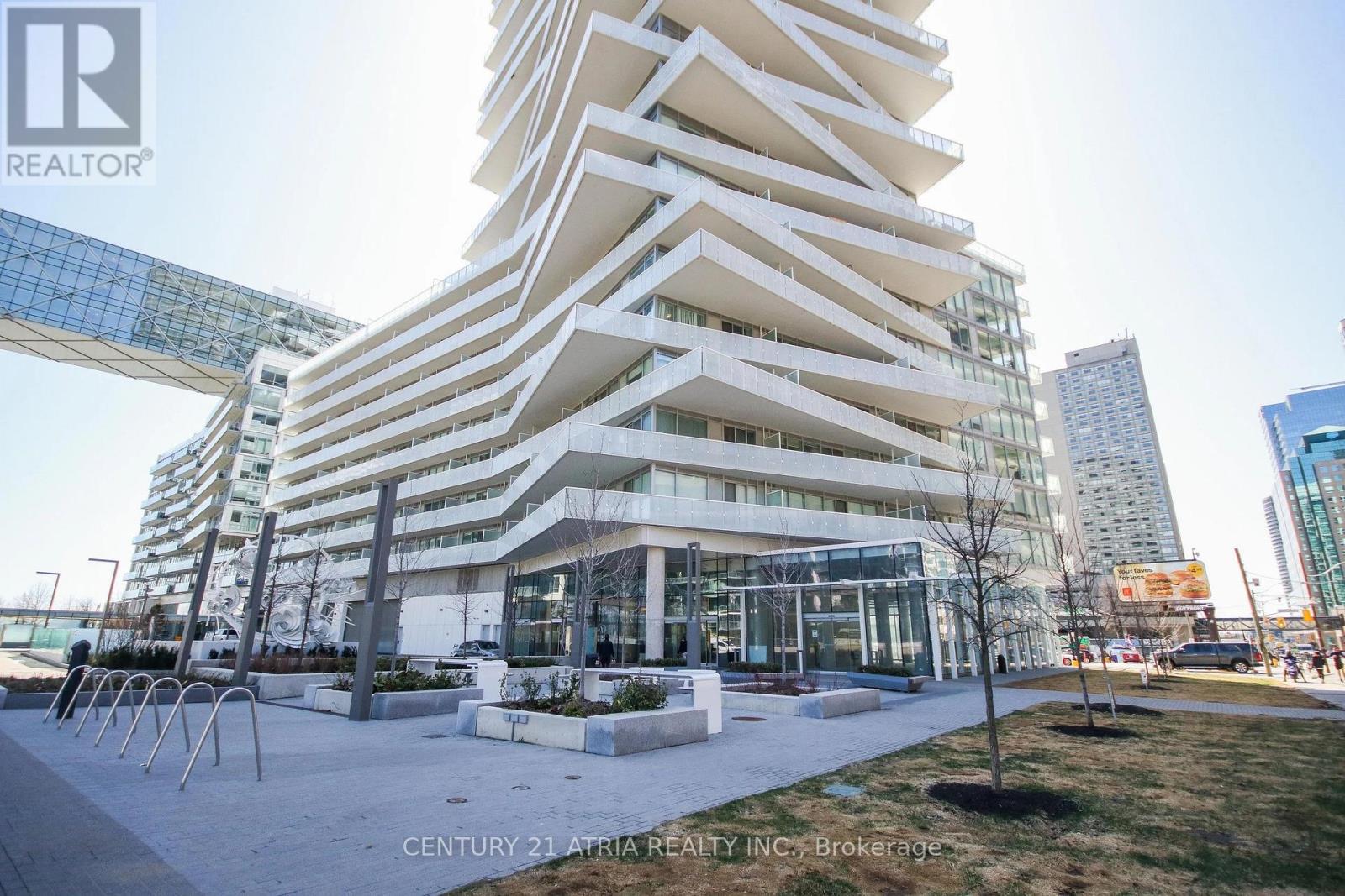 Apartment at 804 - 15 QUEENS QUAY E, Toronto (Waterfront Communities)
