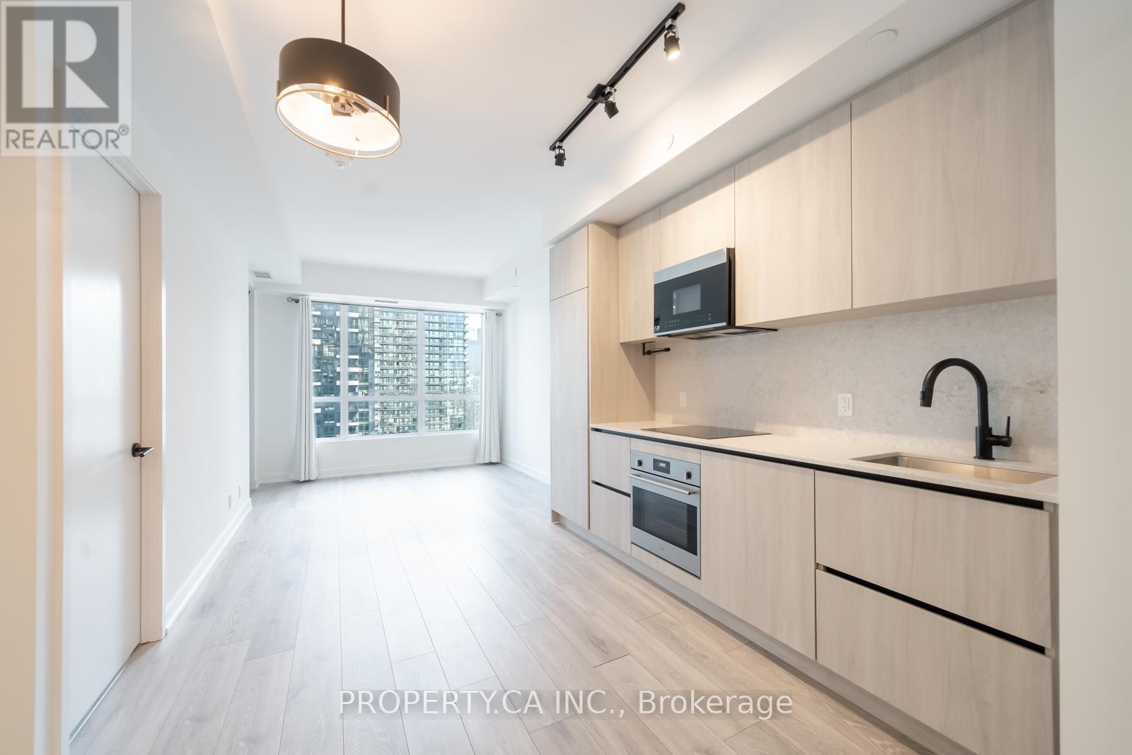 Apartment at 3203 - 108 PETER STREET, Toronto (Waterfront Communities)