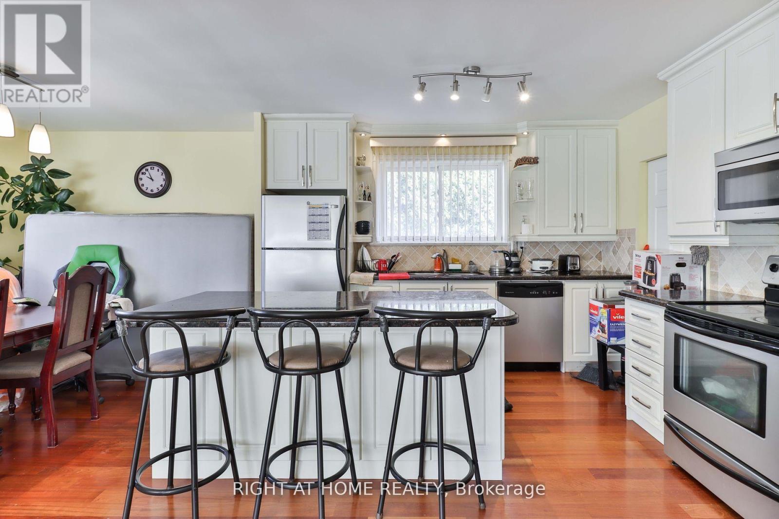 Detached at MAIN - 2 GREENLAND ROAD, Toronto (Banbury-Don Mills)