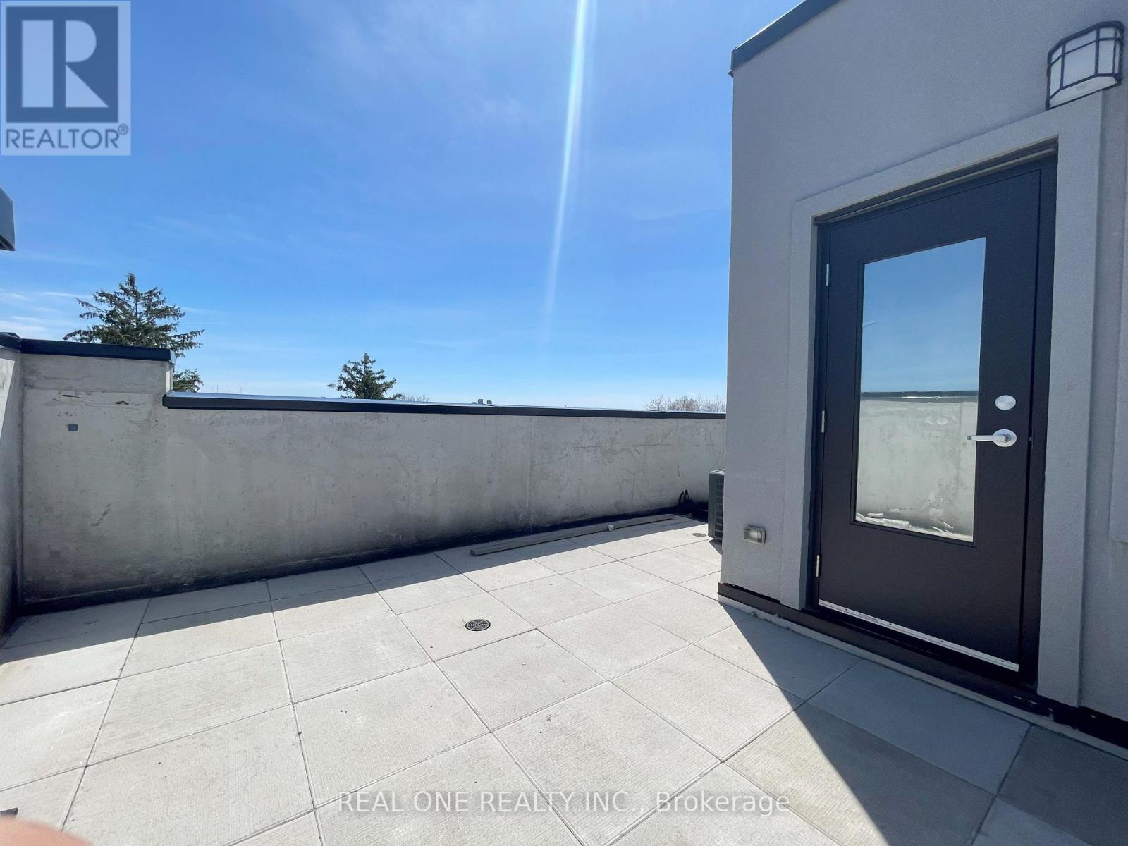 Townhouse at 19 - 851 SHEPPARD AVENUE W, Toronto