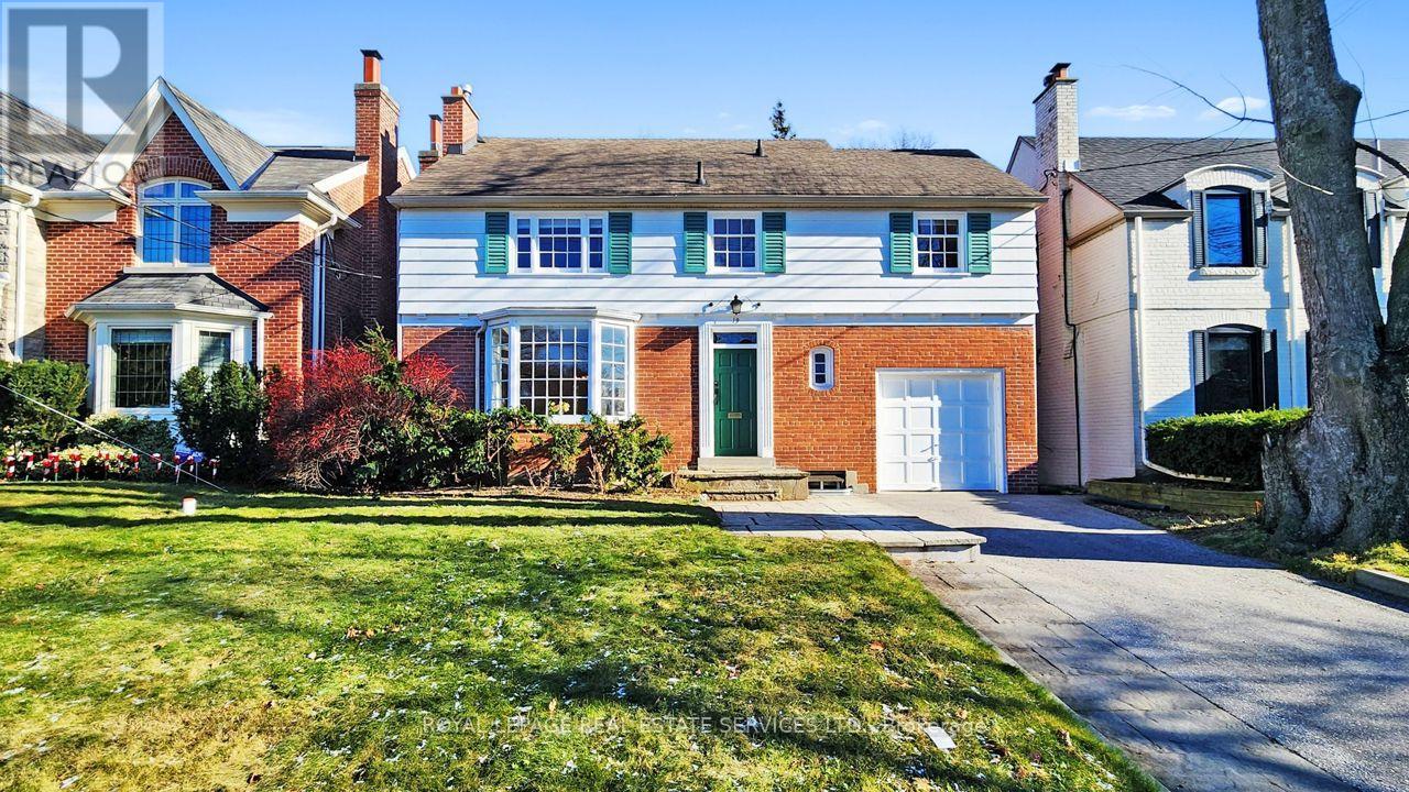 Detached at 19 STRATHGOWAN CRESCENT, Toronto (Lawrence Park South)