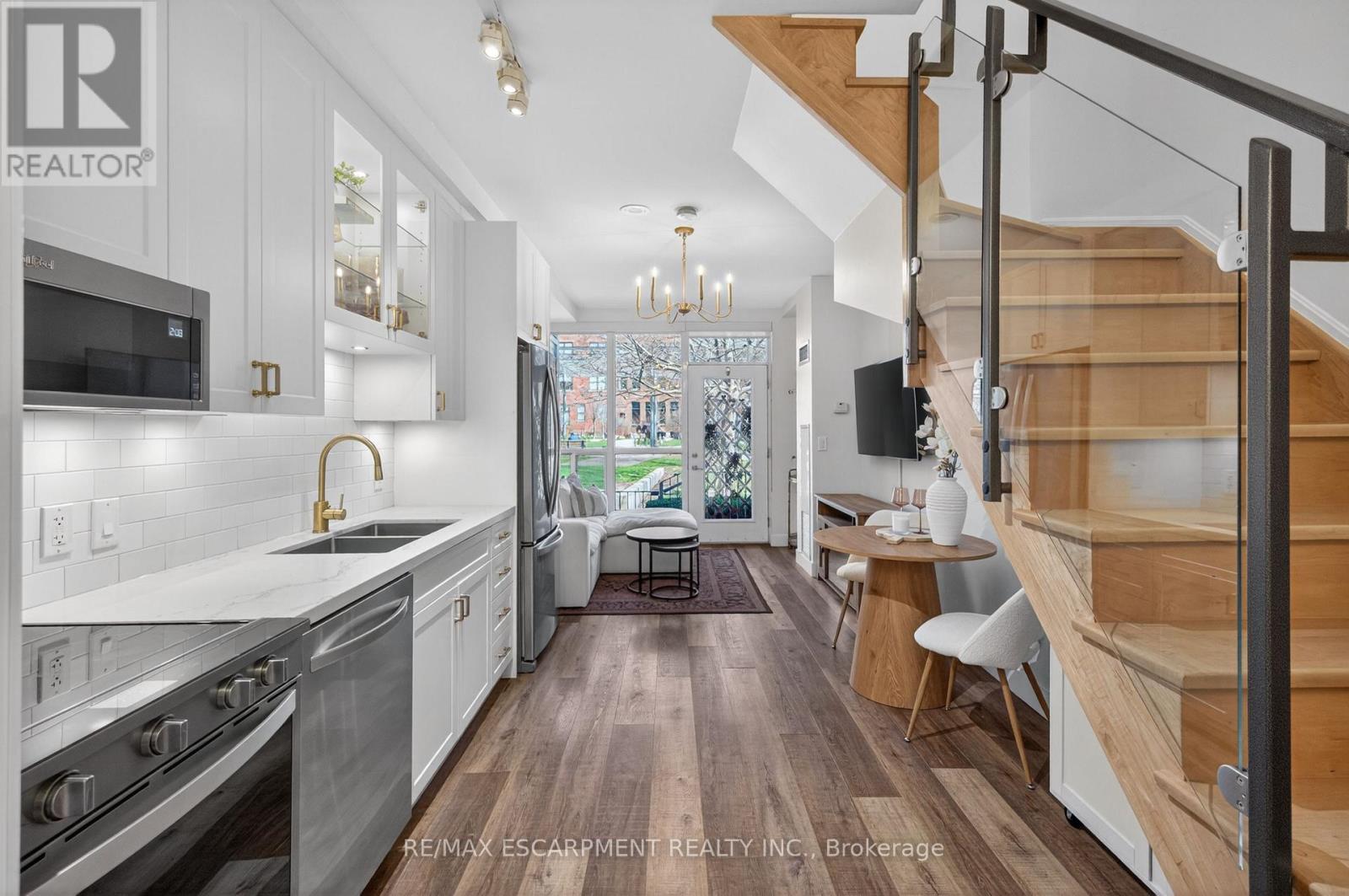 Apartment at 127 - 1005 KING STREET W, Toronto (Niagara)
