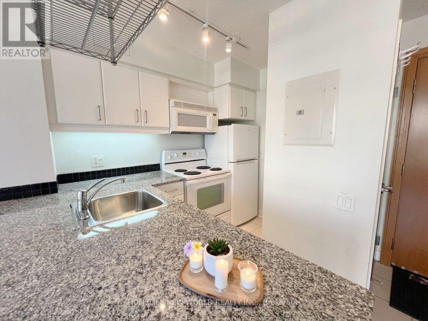 Apartment at 609 - 33 SHEPPARD AVENUE E, Toronto (Willowdale East)