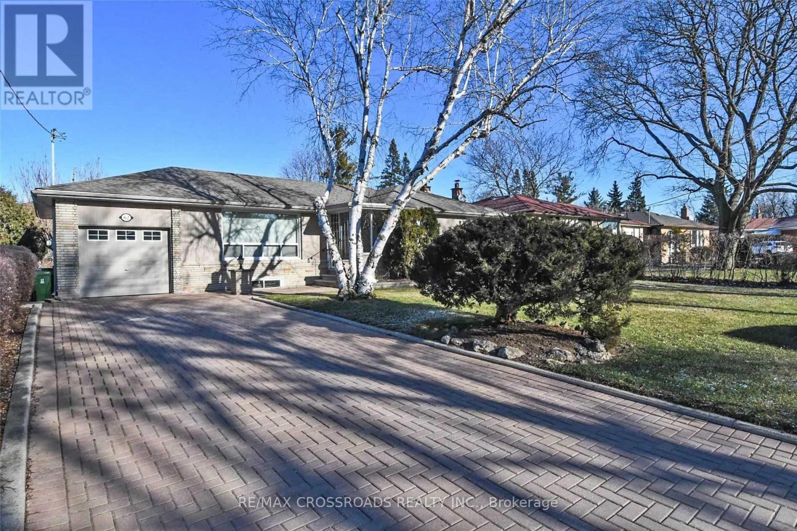 Detached at 62 TRANSWELL AVENUE, Toronto (Newtonbrook West)