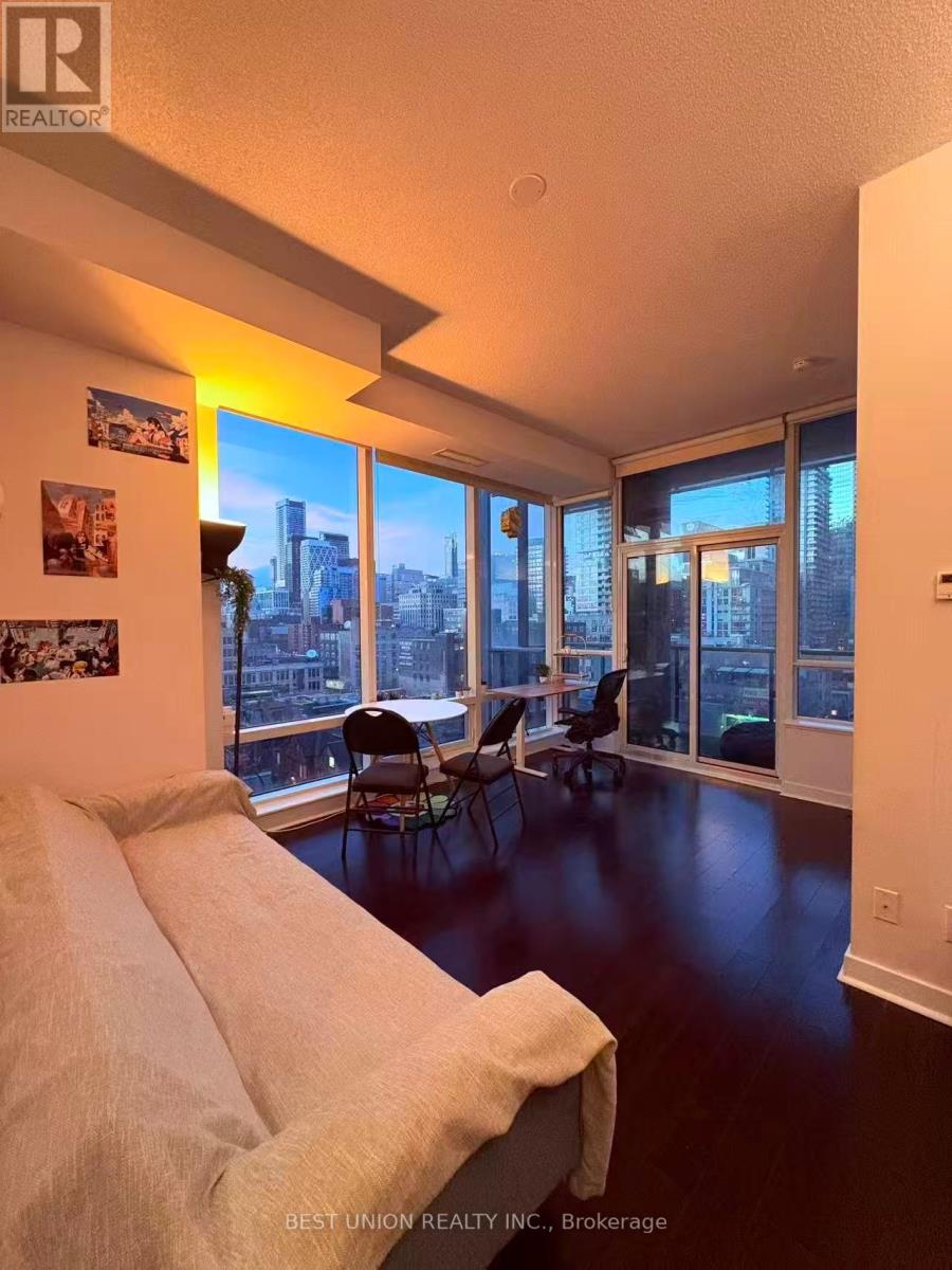 Apartment at 1004 - 295 ADELAIDE ST W, Toronto (Waterfront Communities)
