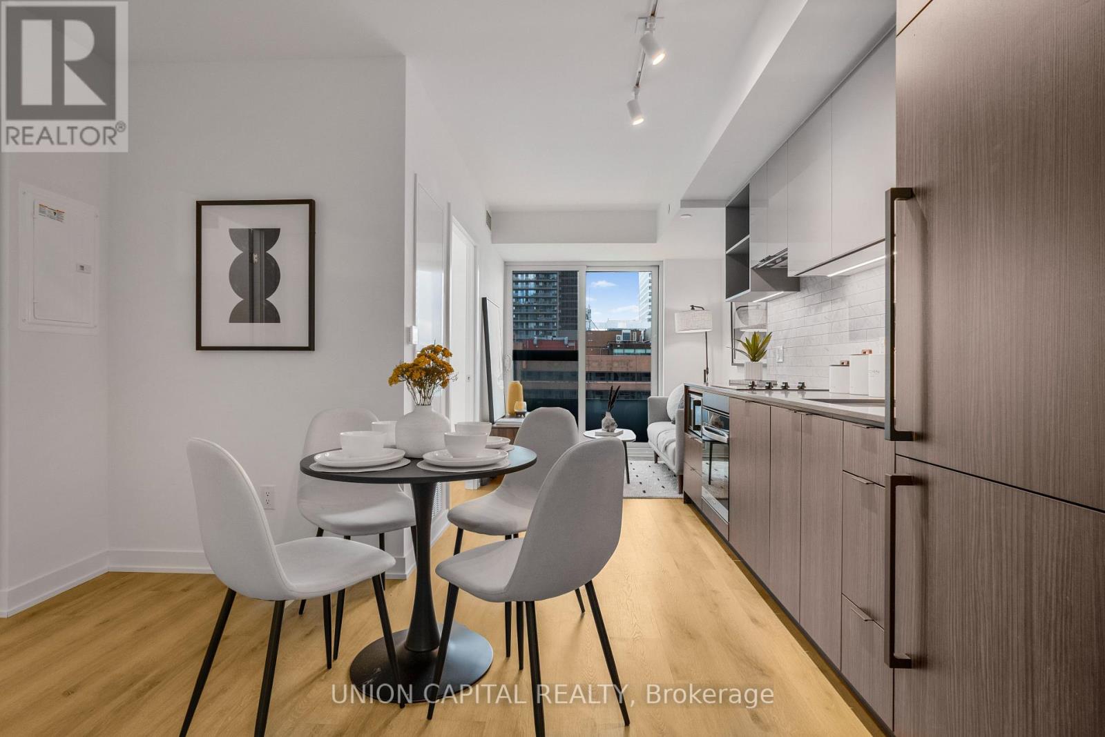 Apartment at 1801 - 252 CHURCH STREET, Toronto (Church-Yonge Corridor)