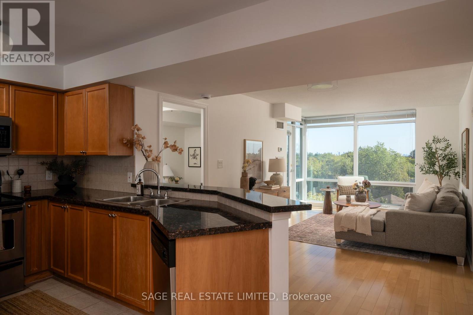 Apartment at 606 - 3830 BATHURST STREET, Toronto (Clanton Park)