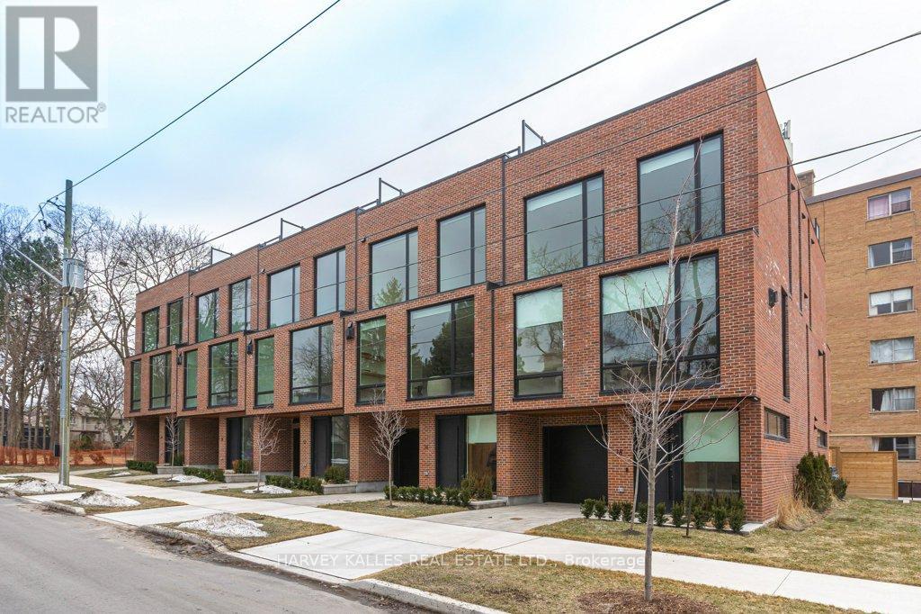 Townhouse at 32 EVERGREEN GARDENS, Toronto (Leaside)