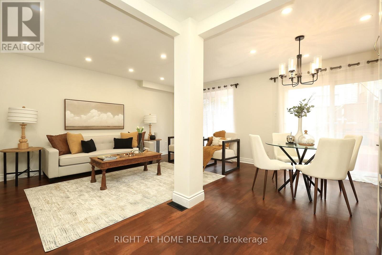 Semi-Detached/Link at 6 SNAPDRAGON DRIVE, Toronto