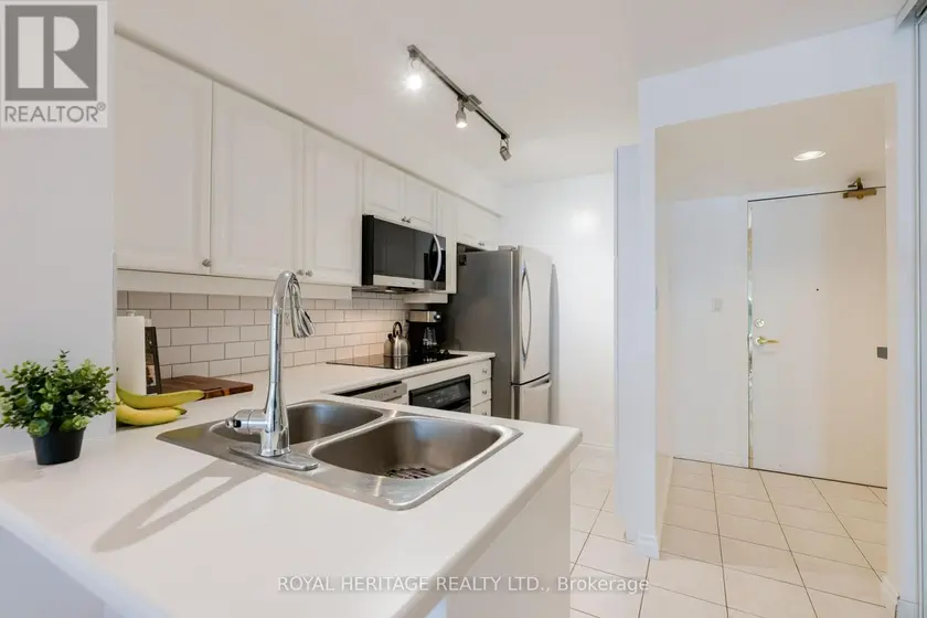 Apartment at 211 - 188 REDPATH AVENUE, Toronto