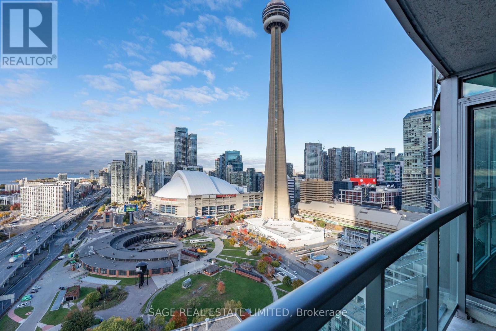 Apartment at 3712 - 19 GRAND TRUNK CRESCENT, Toronto (Waterfront Communities)