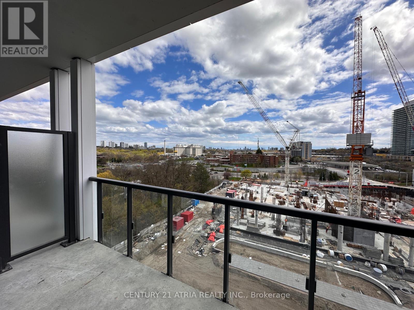 Apartment at 715 - 29 GREEN TRAIL COURT, Toronto