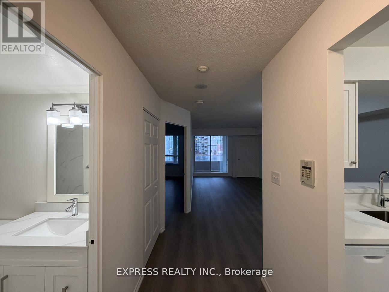 Apartment at 601 - 18 HILLCREST AVENUE, Toronto (Willowdale East)