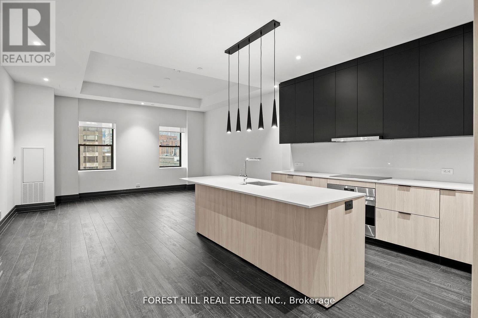 Apartment at 602 - 2 AVENUE ROAD, Toronto (Annex)