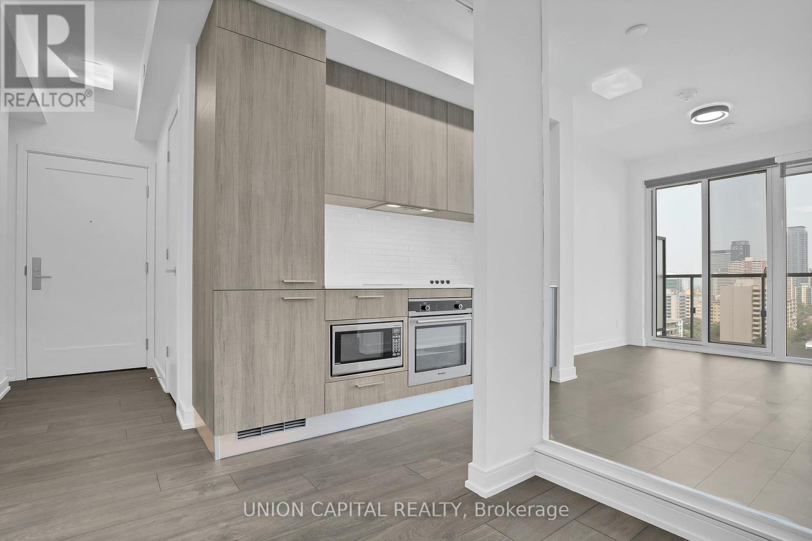 Apartment at 1704 - 3 GLOUCESTER STREET, Toronto (Church-Yonge Corridor)