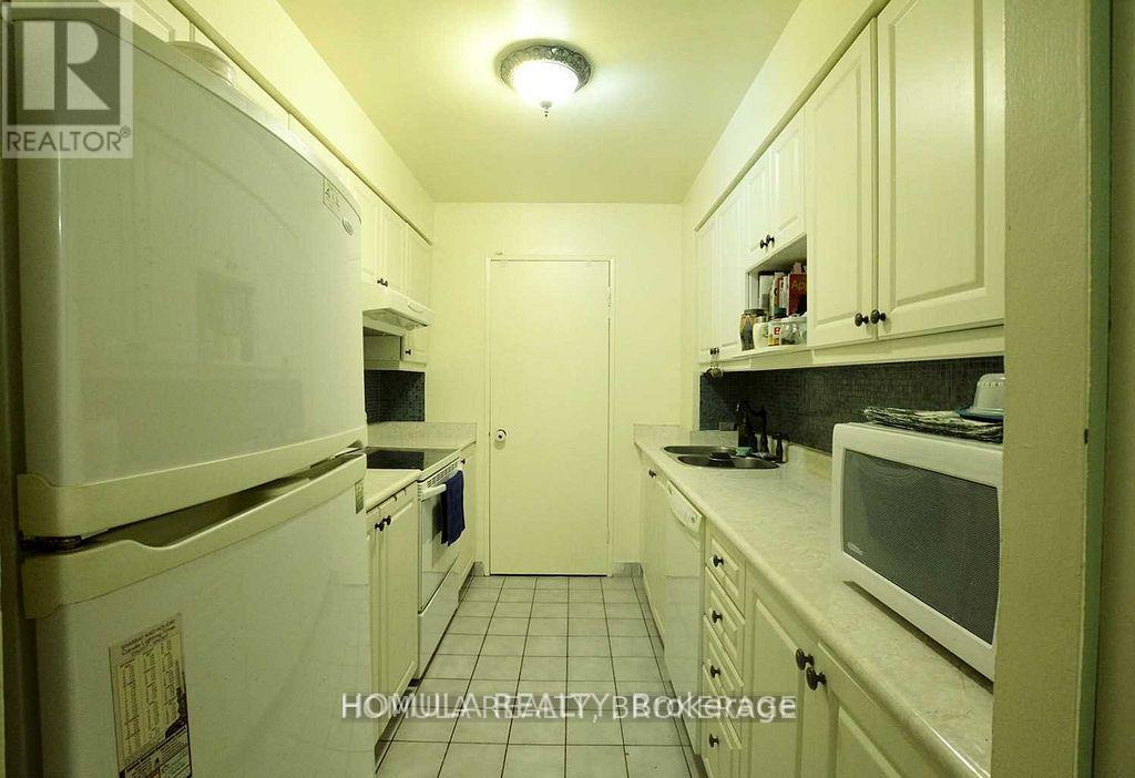 Apartment at 303 - 250 JARVIS STREET, Toronto