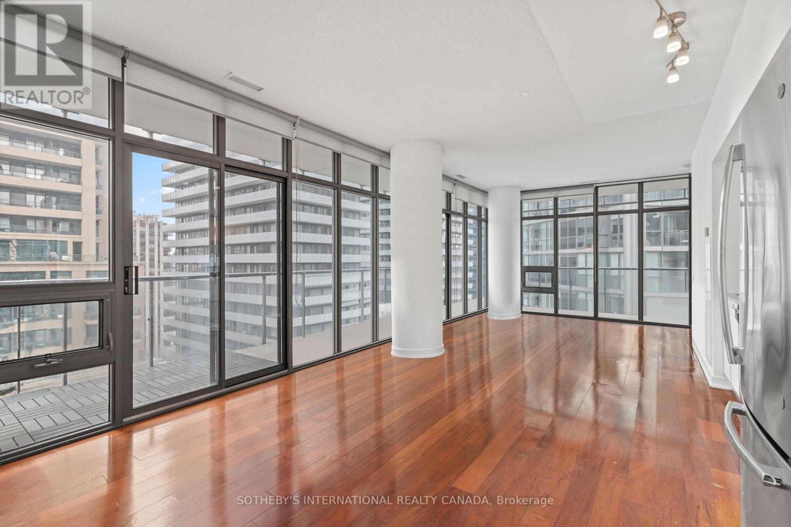 Apartment at 1611 - 33 CHARLES STREET E, Toronto (Church-Yonge Corridor)
